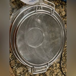 NWT Simply Essentials Set of 3 Mesh Colanders